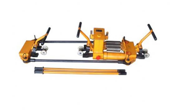 點(diǎn)擊查看詳細(xì)信息<br>標(biāo)題：YTF-400Ⅱ型液壓軌縫調(diào)整器 閱讀次數(shù)：2202