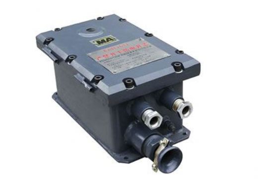 點(diǎn)擊查看詳細(xì)信息<br>標(biāo)題：礦用150W隔爆電源箱 閱讀次數(shù)：2193