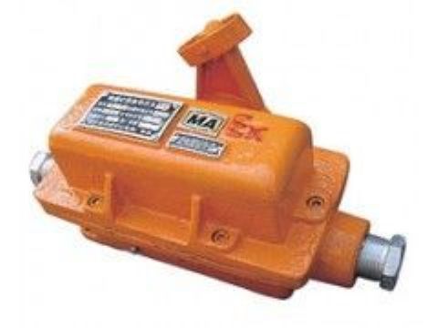 點(diǎn)擊查看詳細(xì)信息<br>標(biāo)題： KHJ-12／0.5型急停開關(guān) 閱讀次數(shù)：2521