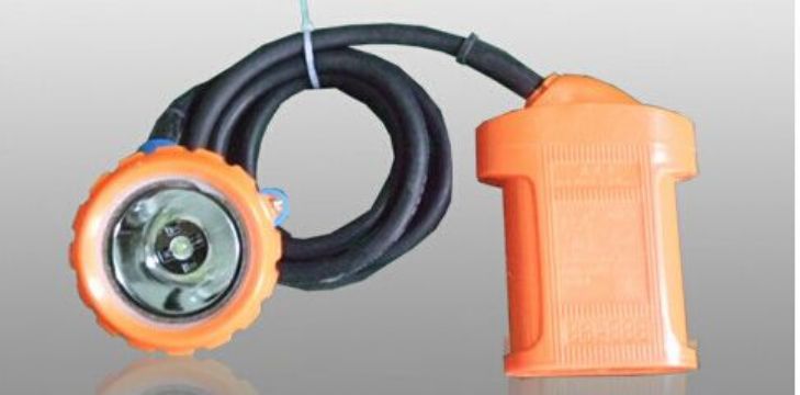 點擊查看詳細信息<br>標題：KL3LM(B)型鋰電礦燈 閱讀次數(shù)：2384