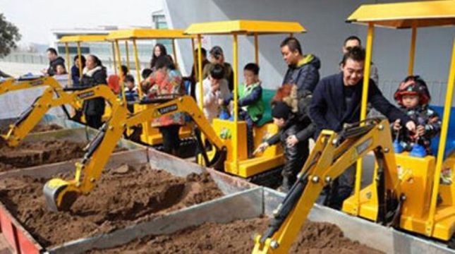 點擊查看詳細(xì)信息<br>標(biāo)題：游樂挖掘機(jī)價格優(yōu)惠 閱讀次數(shù)：2308